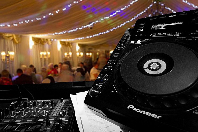 wedding DJ in Nottingham - KPD Sounds